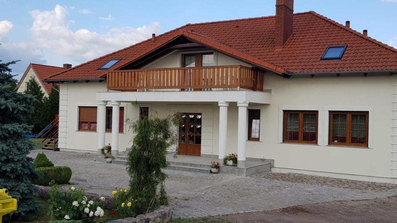 Willa Maria Łagów المظهر الخارجي الصورة